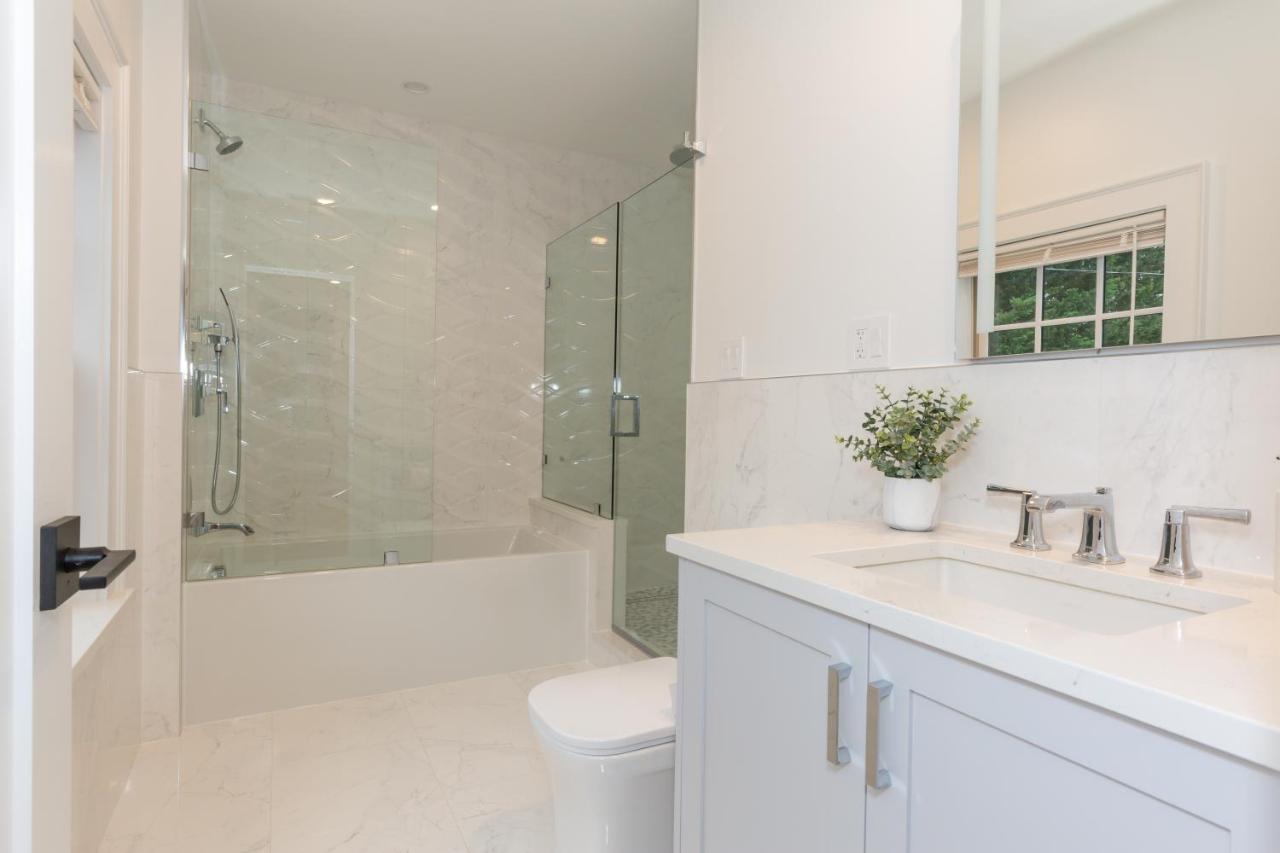 Villa Luxury Oceanfront Bayside Jewel Quincy Exterior foto